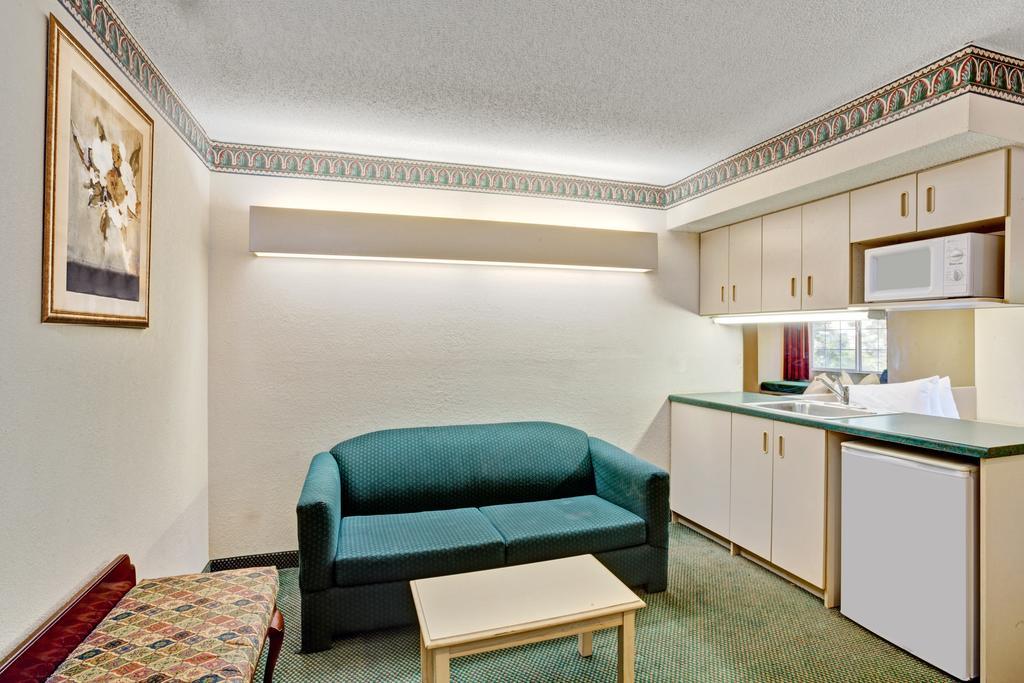 Stay Express Inn And Suites Atlanta Union City Extérieur photo