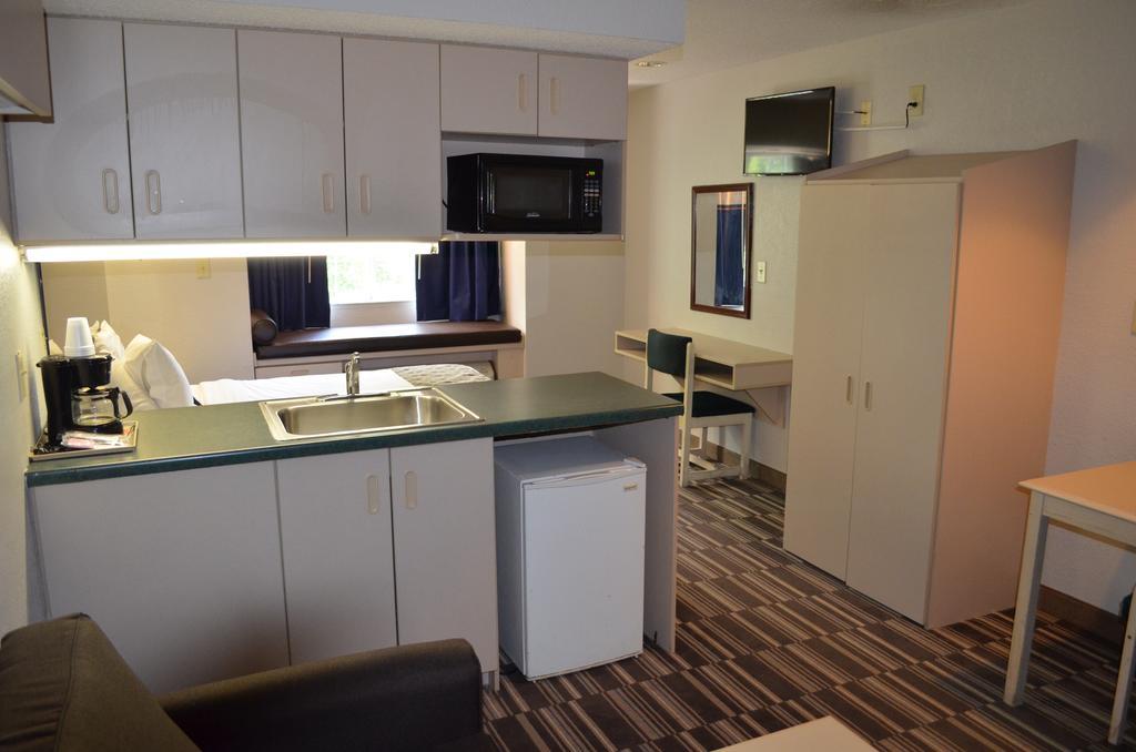 Stay Express Inn And Suites Atlanta Union City Extérieur photo