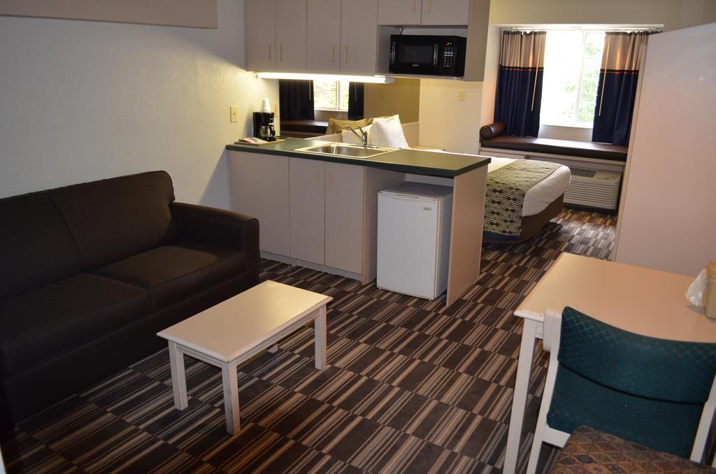Stay Express Inn And Suites Atlanta Union City Extérieur photo