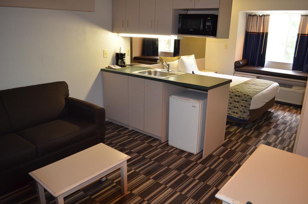 Stay Express Inn And Suites Atlanta Union City Extérieur photo