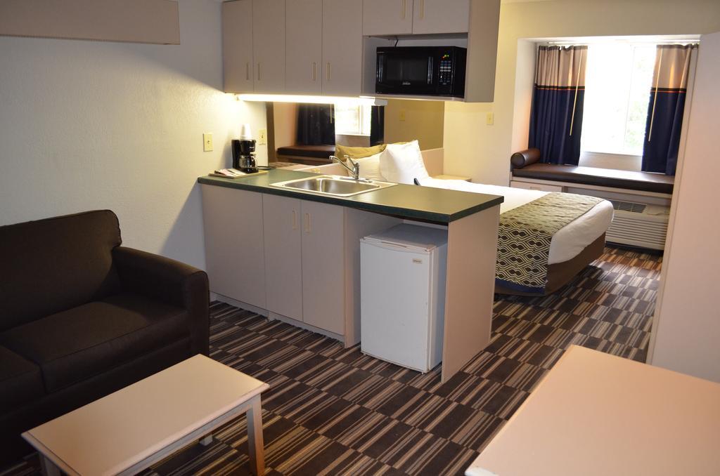 Stay Express Inn And Suites Atlanta Union City Extérieur photo