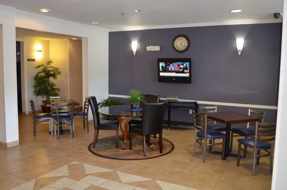 Stay Express Inn And Suites Atlanta Union City Extérieur photo